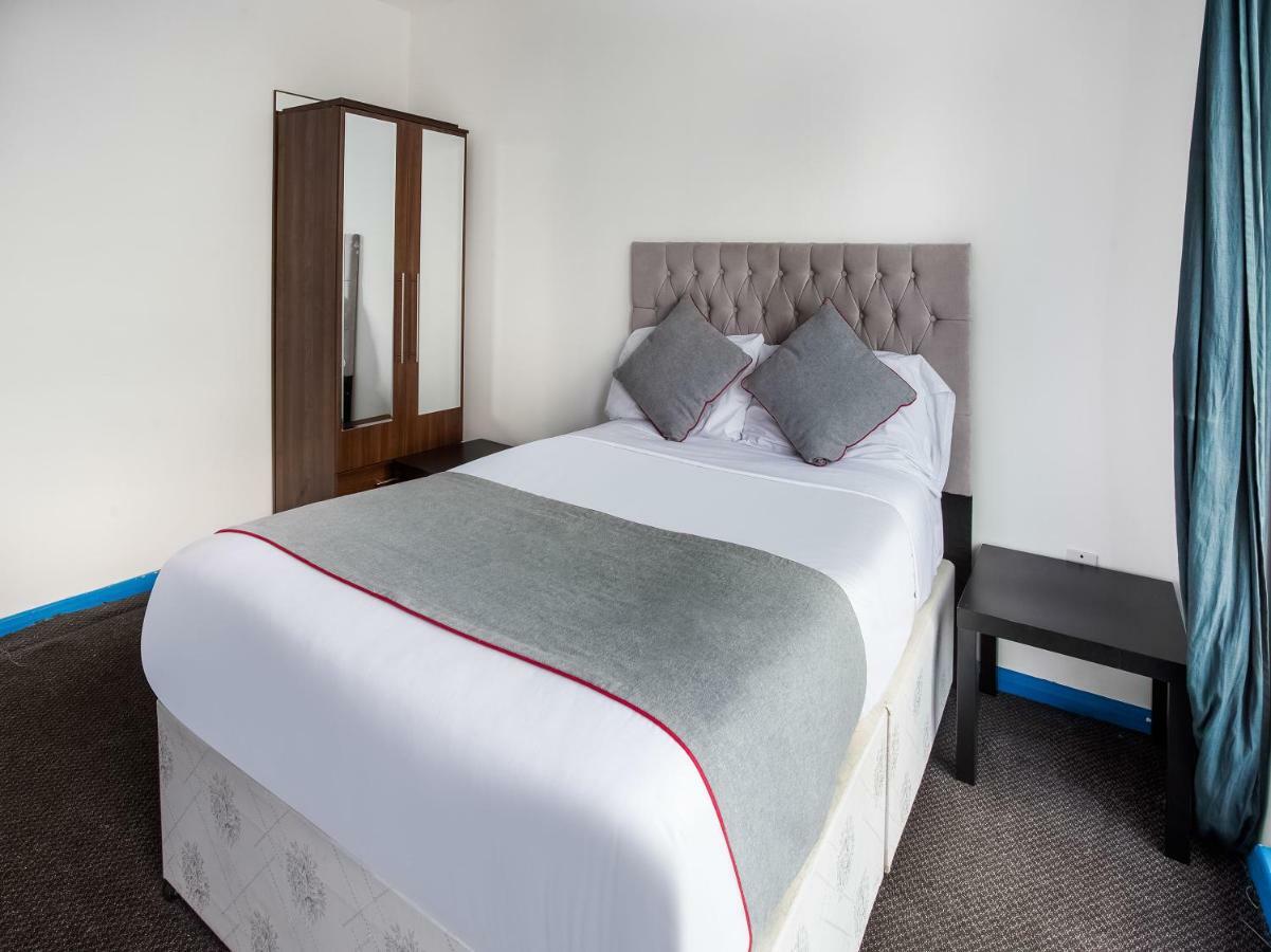 The Clacton Hotel Extérieur photo