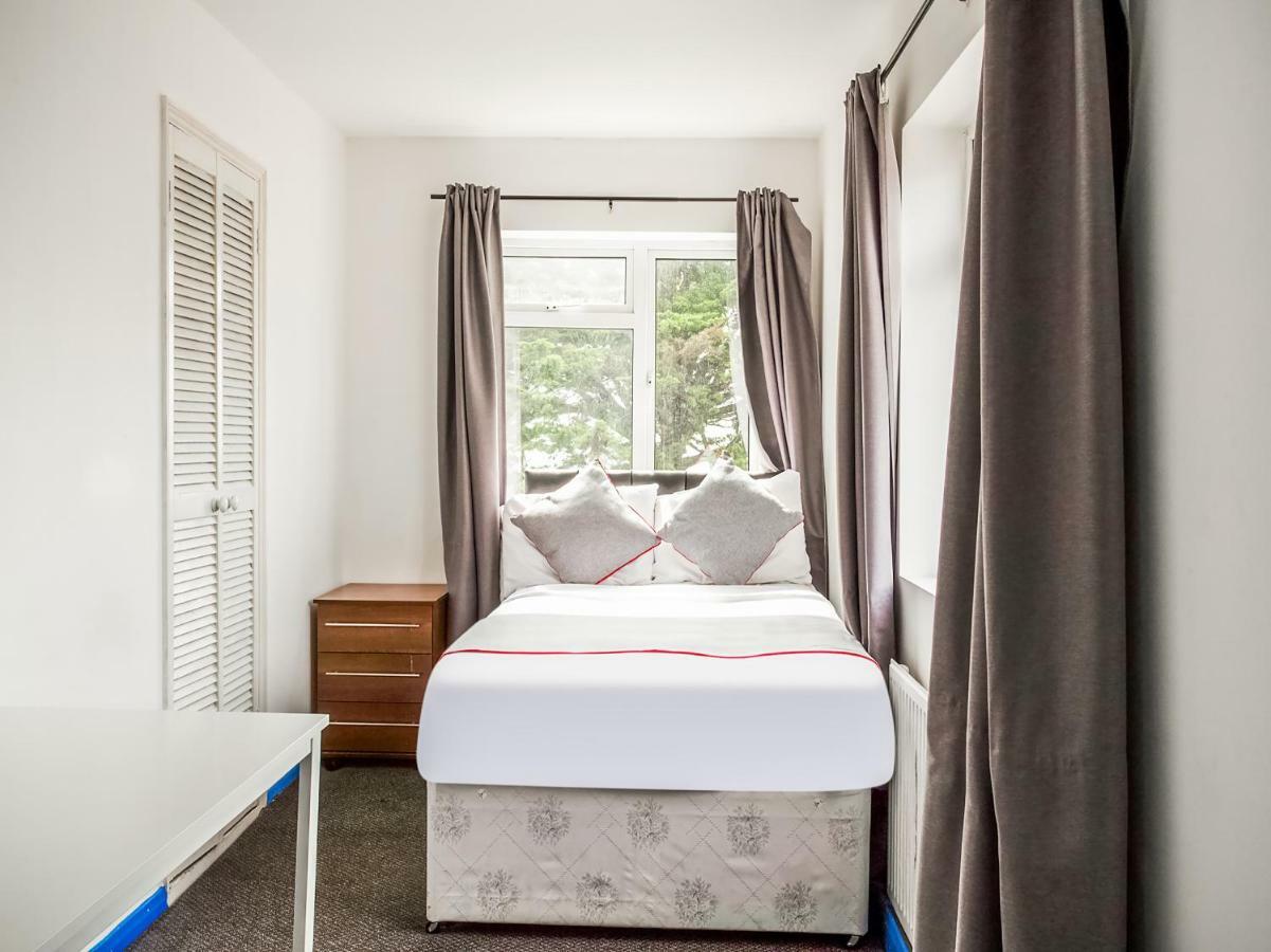 The Clacton Hotel Extérieur photo