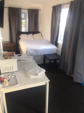 The Clacton Hotel Extérieur photo